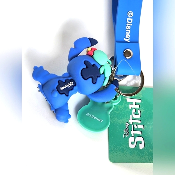 Disney 3D Lilo&Stitch, Stitch Keychain, Scrump Charm Wristlet with Key Ring - Picture 5 of 5